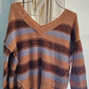 Adorable ladies short sweater